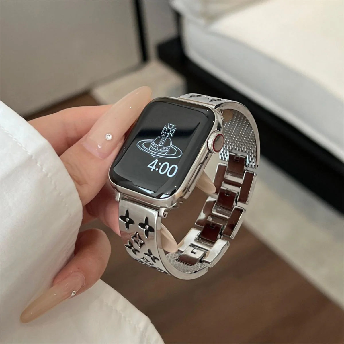 EMBOSSED METAL APPLE WATCH STRAPs-1 mysite