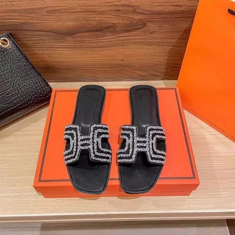 Clas-1s-1ic Diamond H Slippers-1 mysite