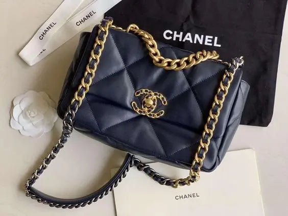 Classic Chanel Flap Bag mysite