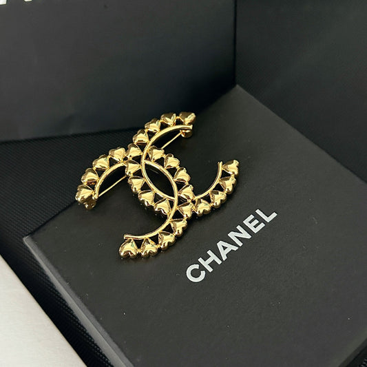 Electroplated Heart Logo Brooch-1-s mysite