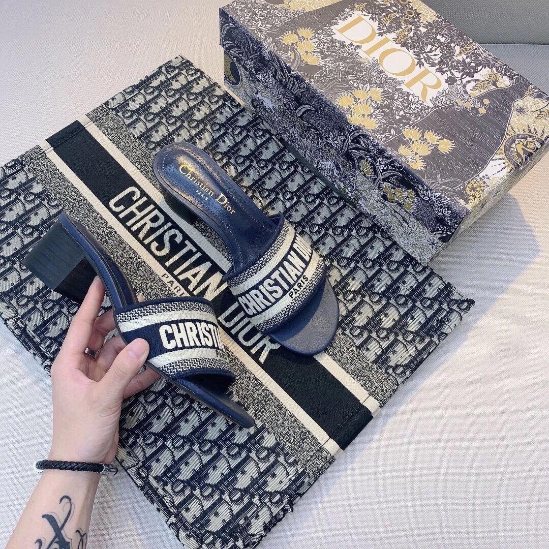 Embroidered Block Heel Slippers-1 mysite