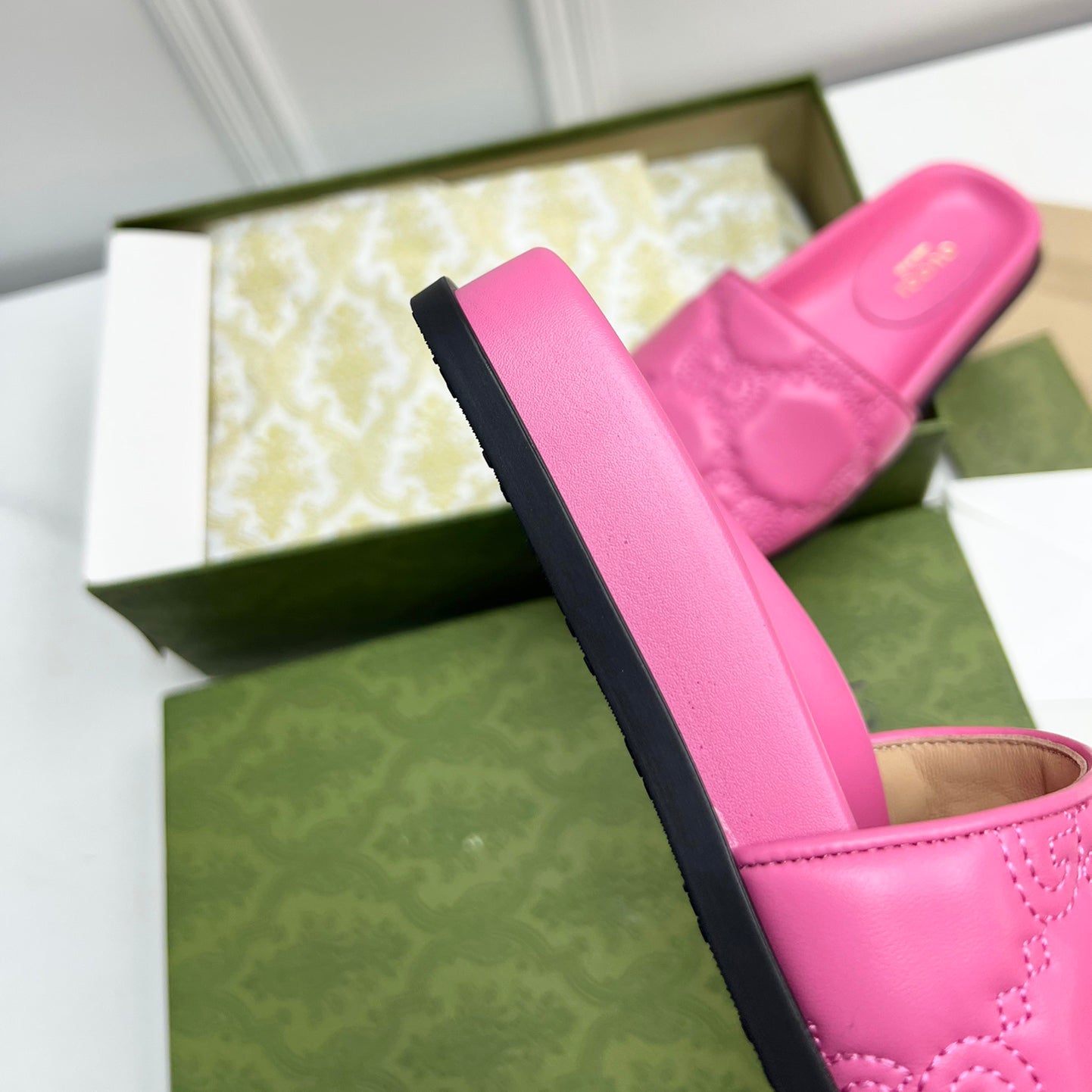 Trendy Embos-1s-1ed Flat Slippers-1 mysite