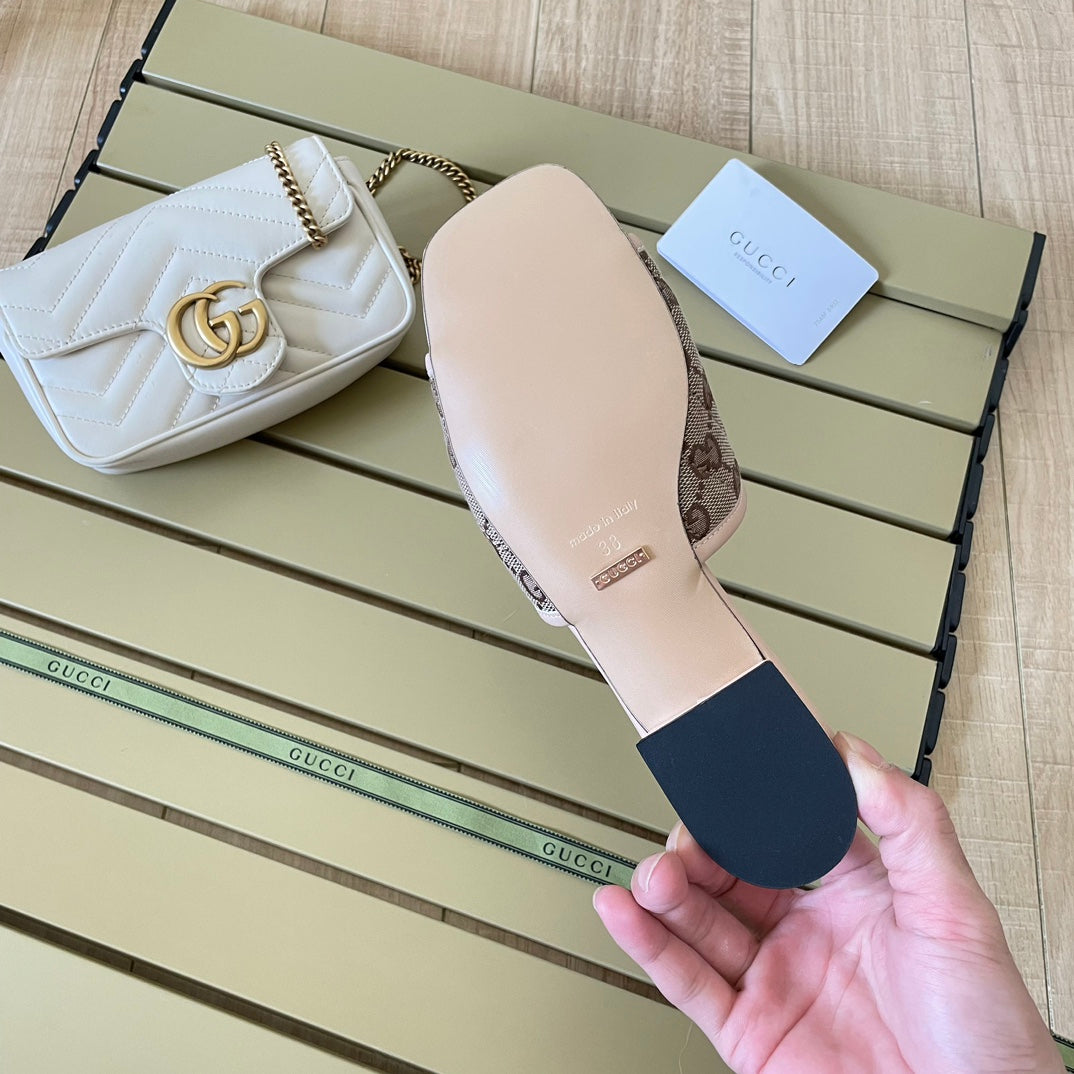 Vintage Embos-1s-1ed Canvas-1 Slippers-1 mysite