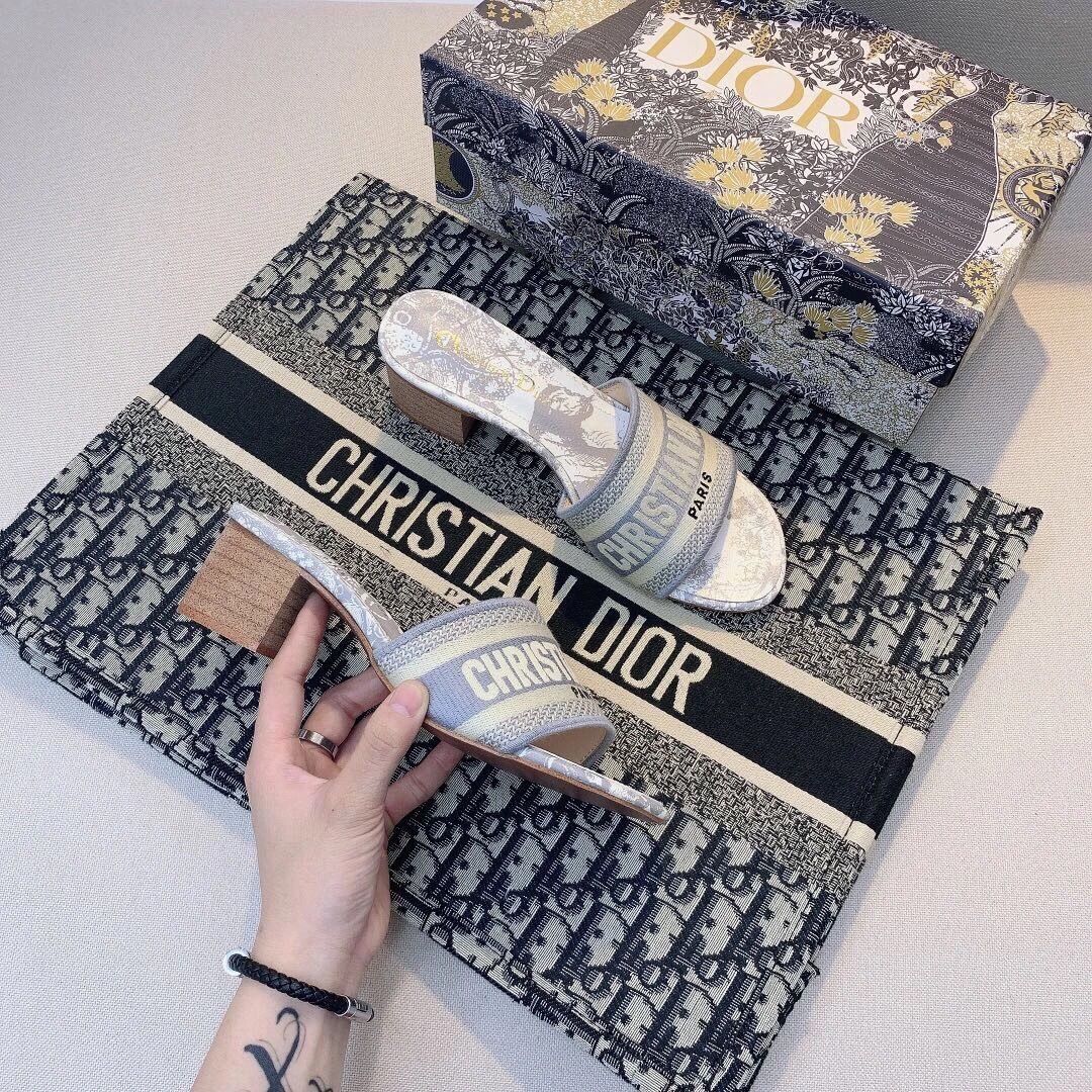 Embroidered Block Heel Slippers-1 mysite