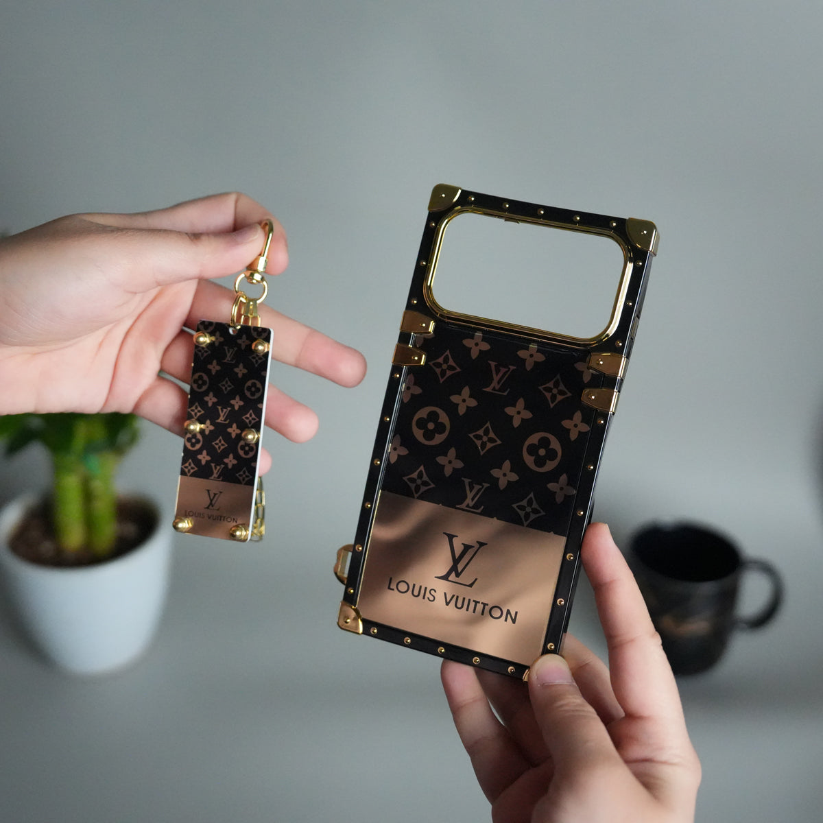 Luxury Brand Shiny Trunk Case For iPhone 17-12s mysite