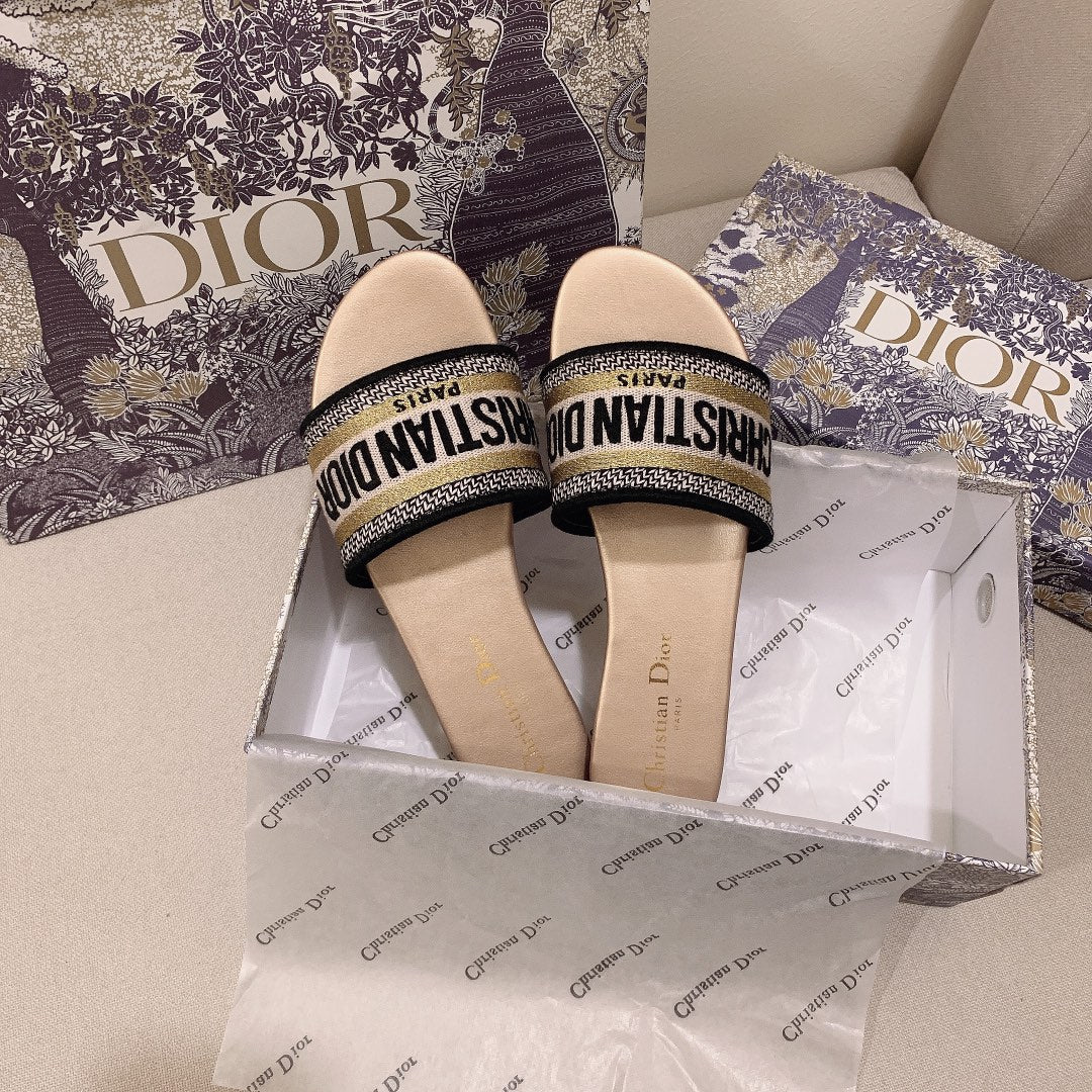 Clas-1s-1ic Women's-1 Solid Color Embroidery Slippers-1 mysite