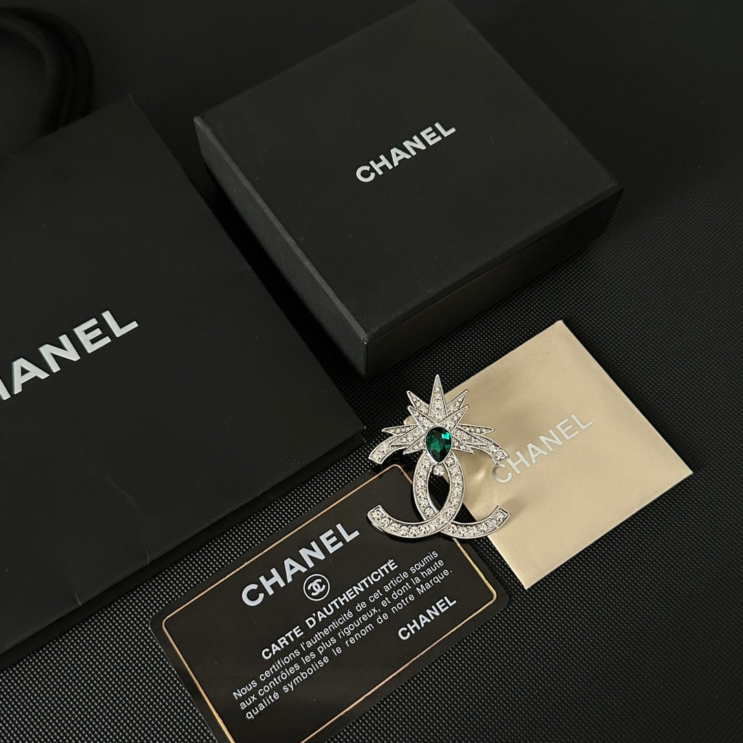 Emerald Rhinestone Brooch-1-s mysite