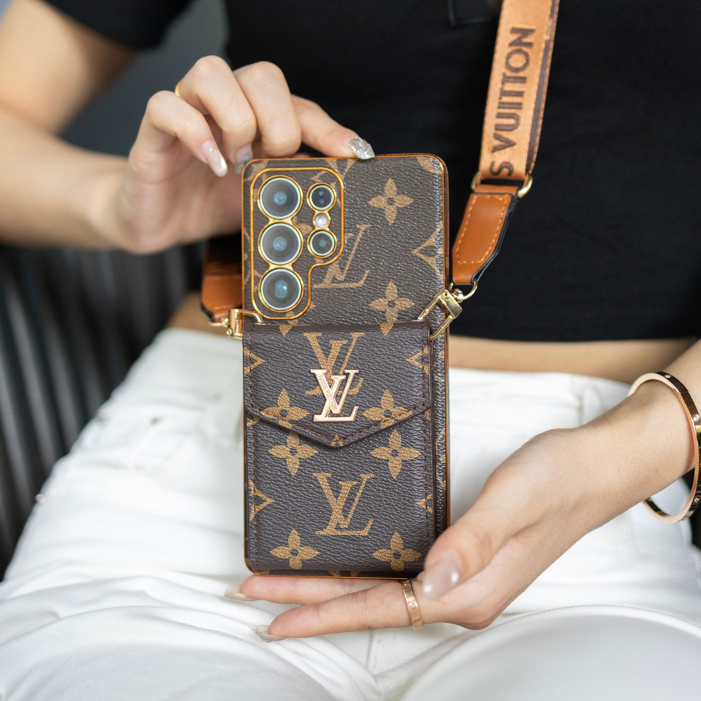 Lou Classic Leather Samsung Case With Card Wallet And Straps mysite