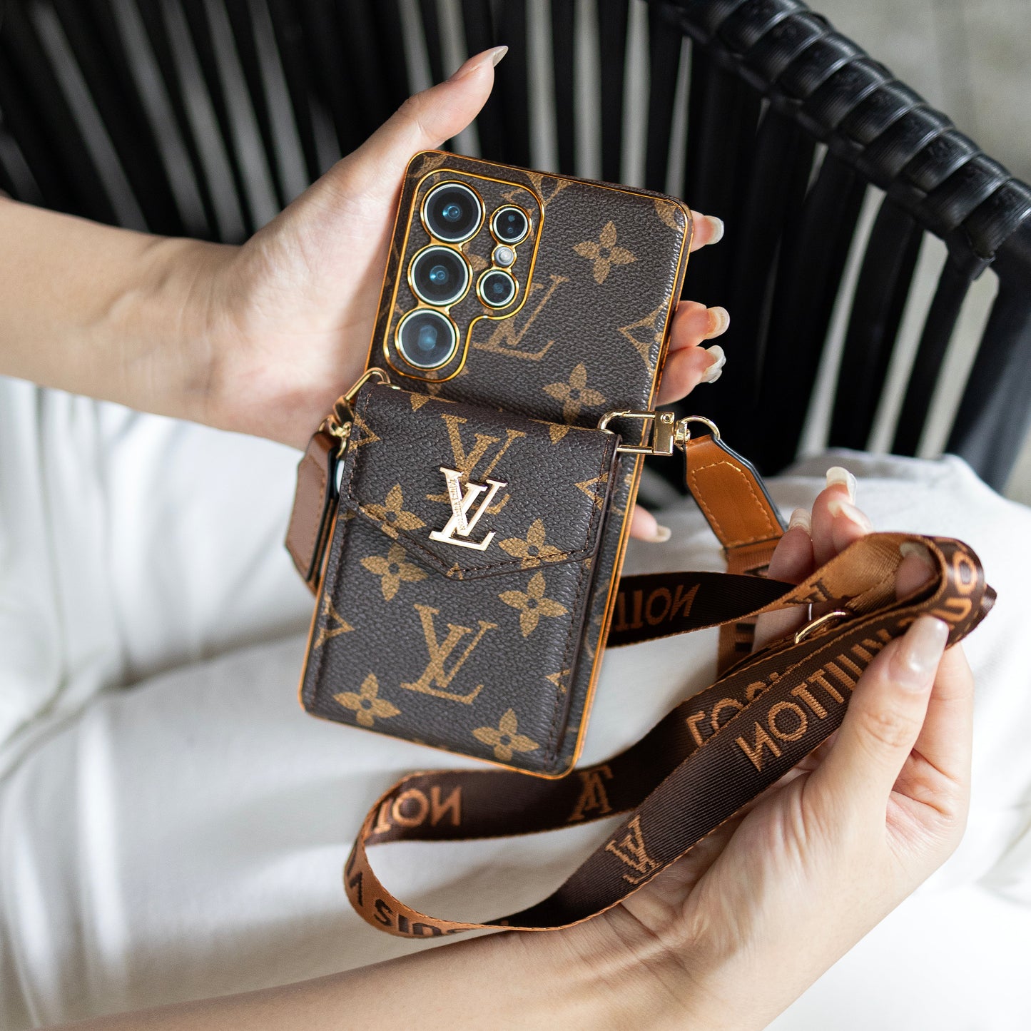 Lou Classic Leather Samsung Case With Card Wallet And Straps mysite
