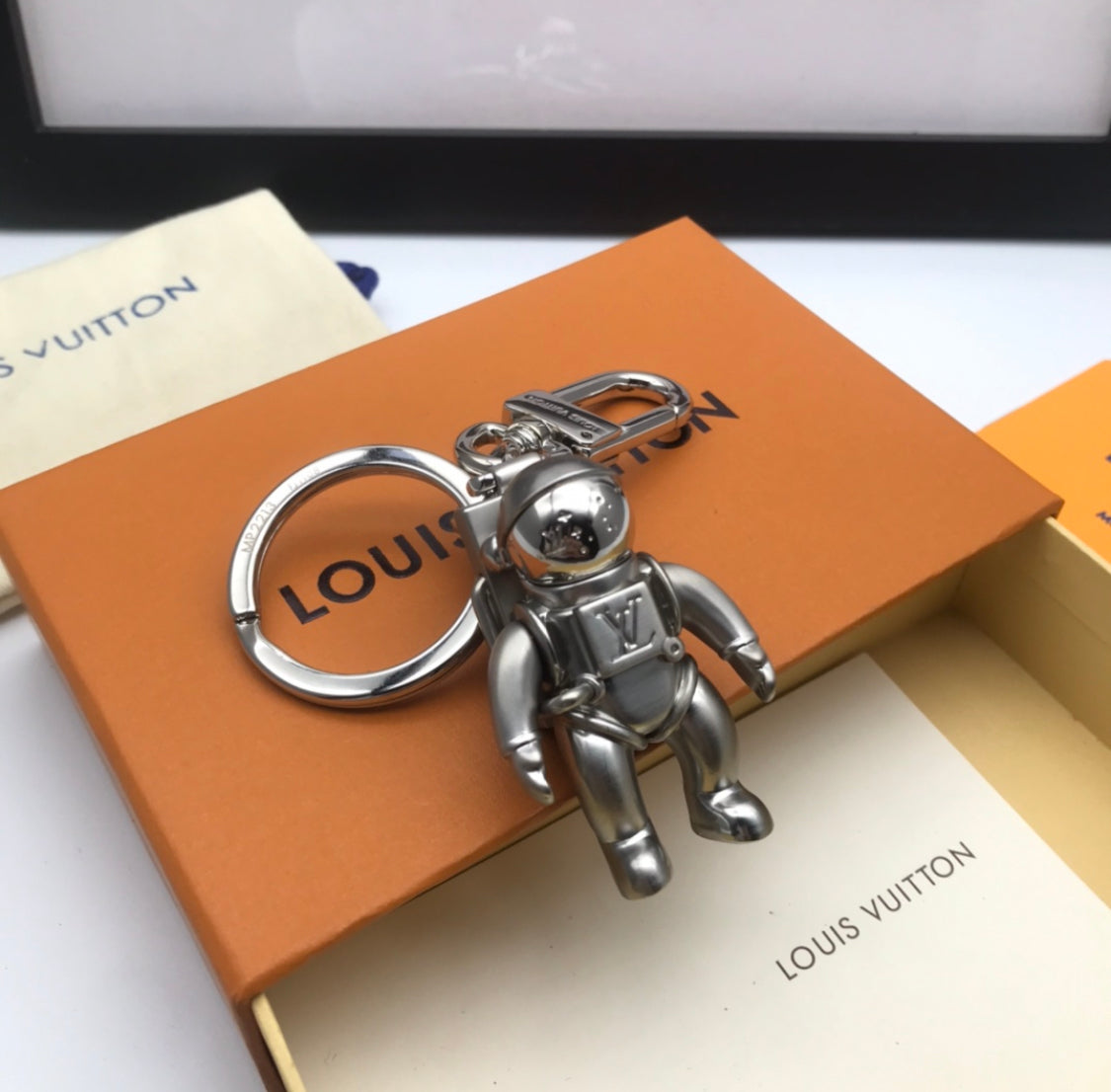 Luxury Astronaut Keychains mysite