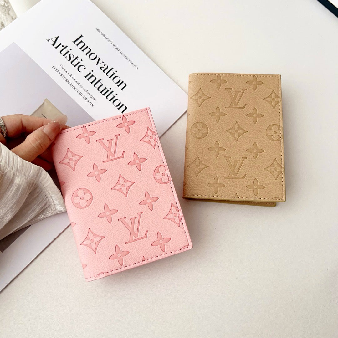 A Must-Have for Travel! Stylish Passport Holder-1 mysite