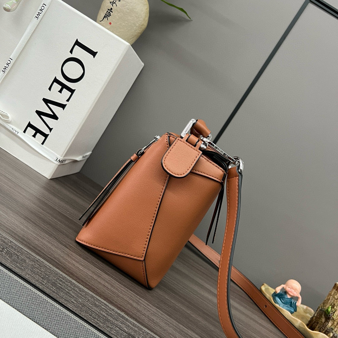 Small Puzzle 24 bag in classic gold calfskin shw mysite