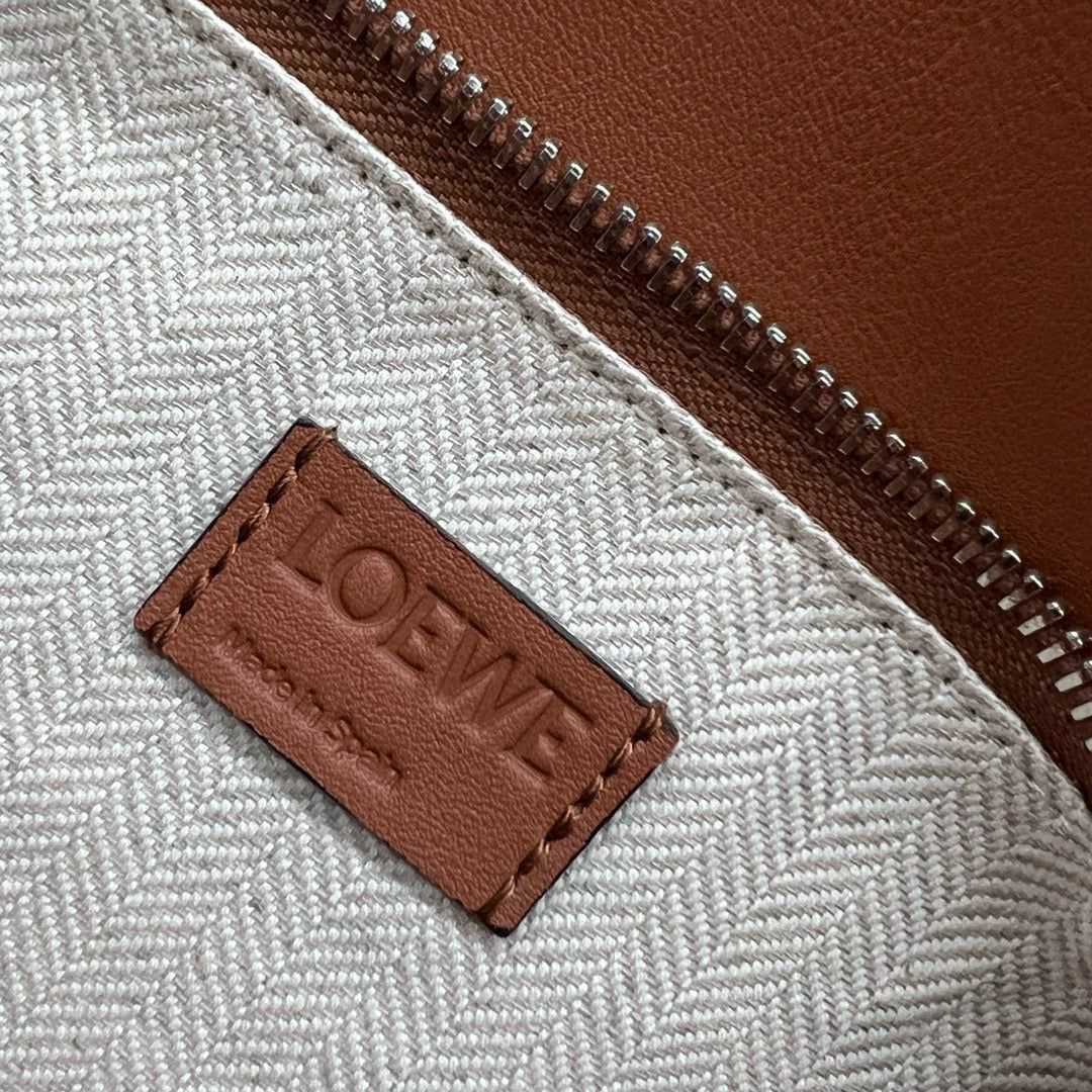 Small Puzzle 24 bag in classic gold calfskin shw mysite