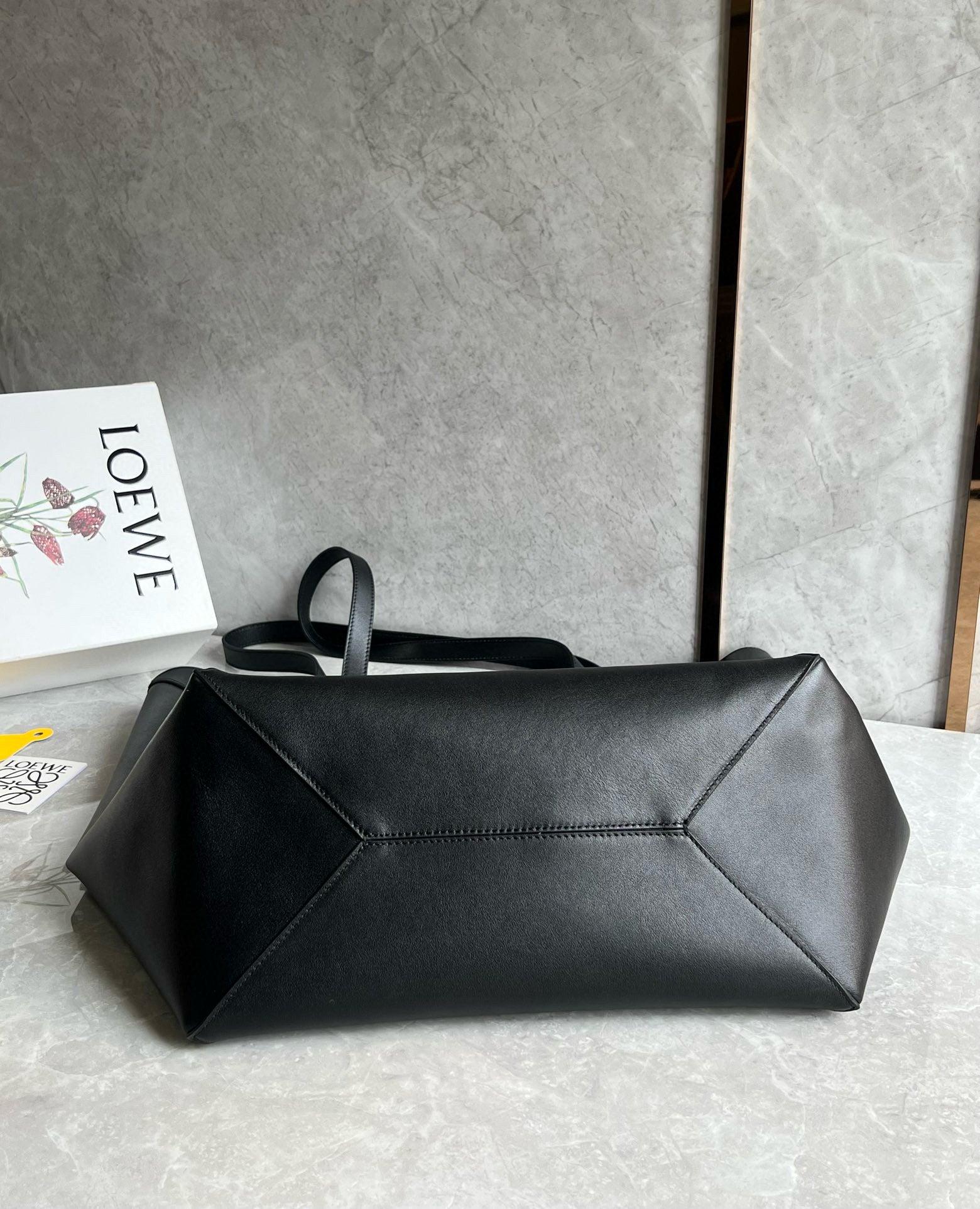 LOEW PUZZLE FOLD TOTE IBLACK SHINY CALFSKIN mysite