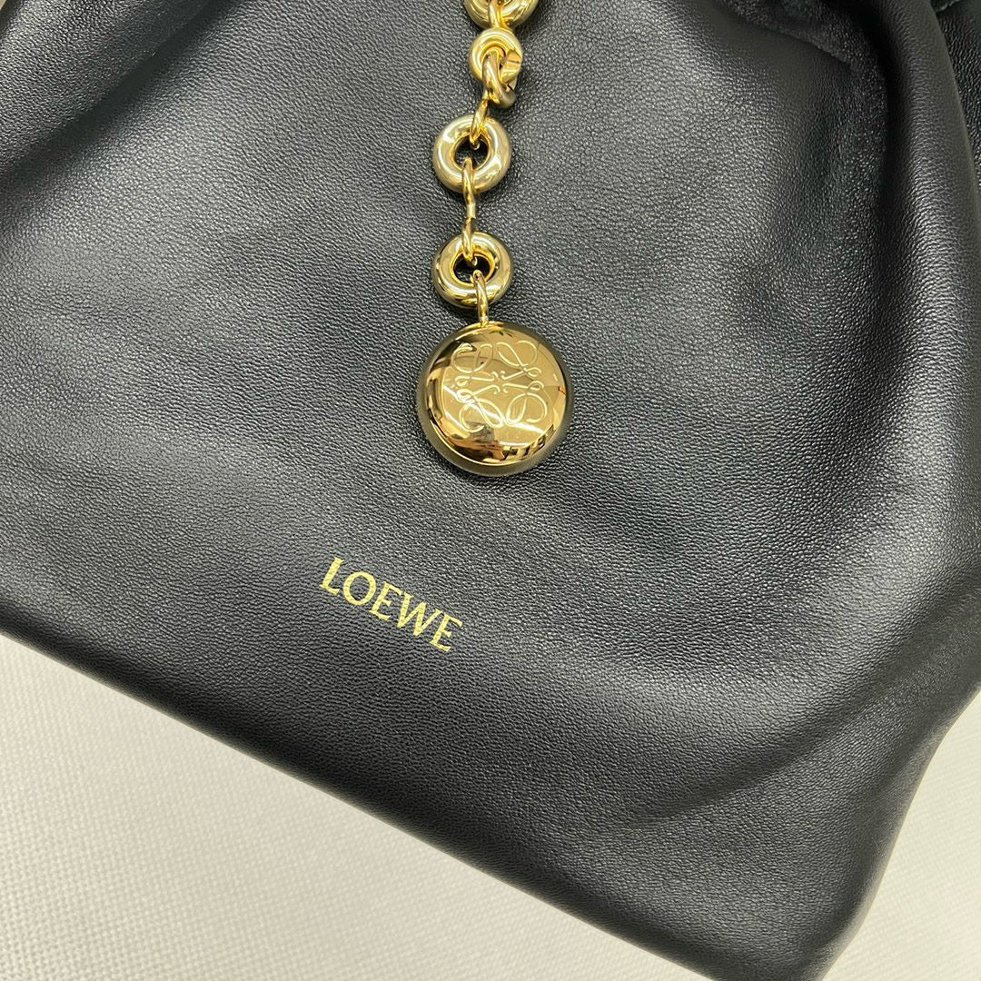 Loew Squeeze Hobo Bag 24cm Black Lambskin Ghw mysite