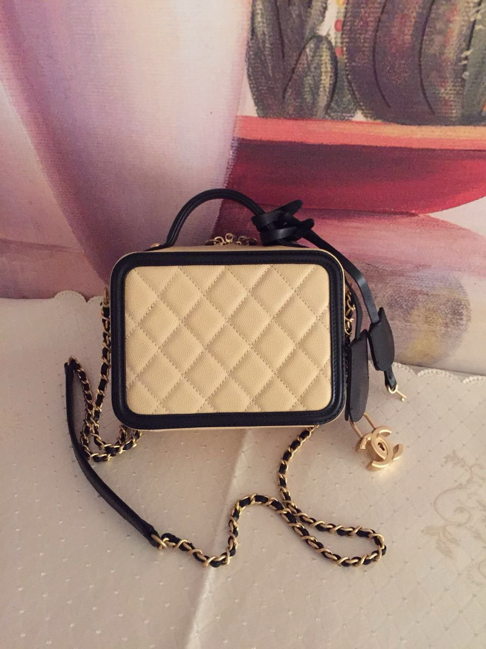 CC Filigree Vanity Case Bag Black Beige Quilted Caviar Leather mysite