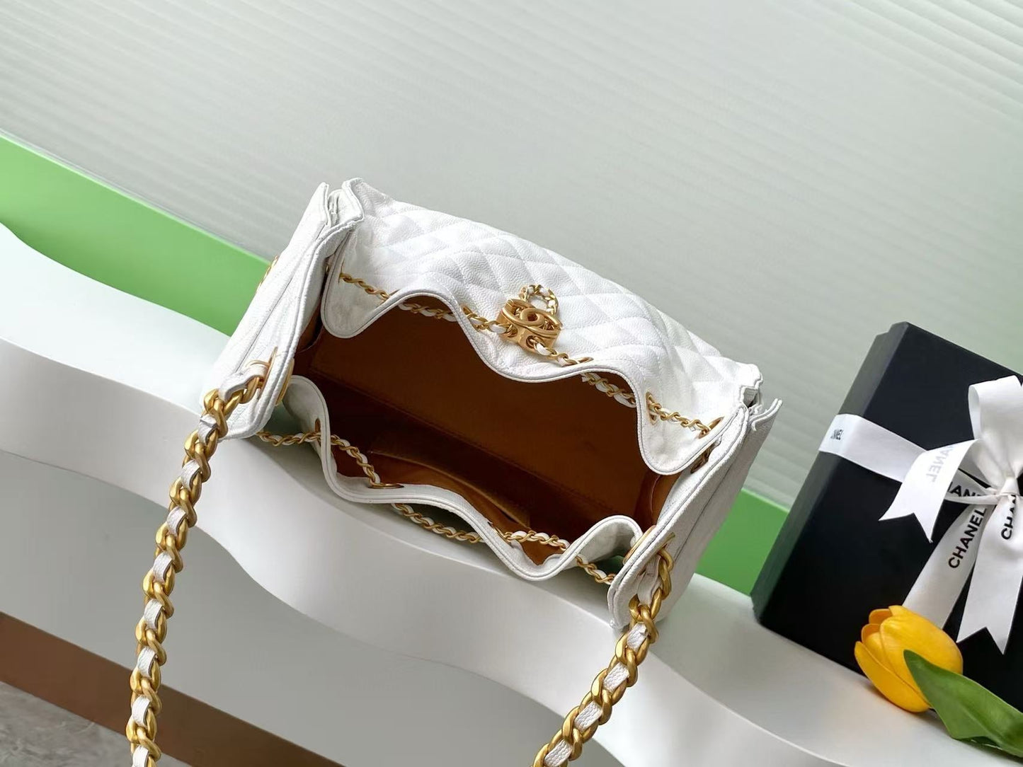 CC 25C Hobo Bag 30cm White Grained Calfskin mysite