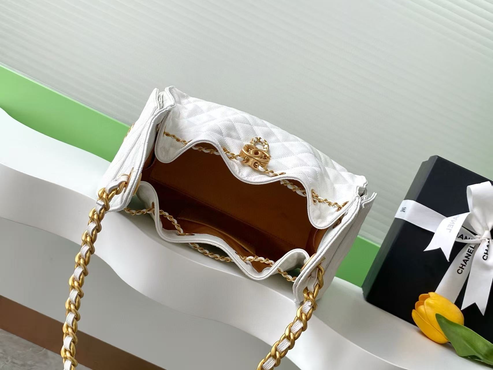 CC 25C Hobo Bag 30cm White Grained Calfskin mysite