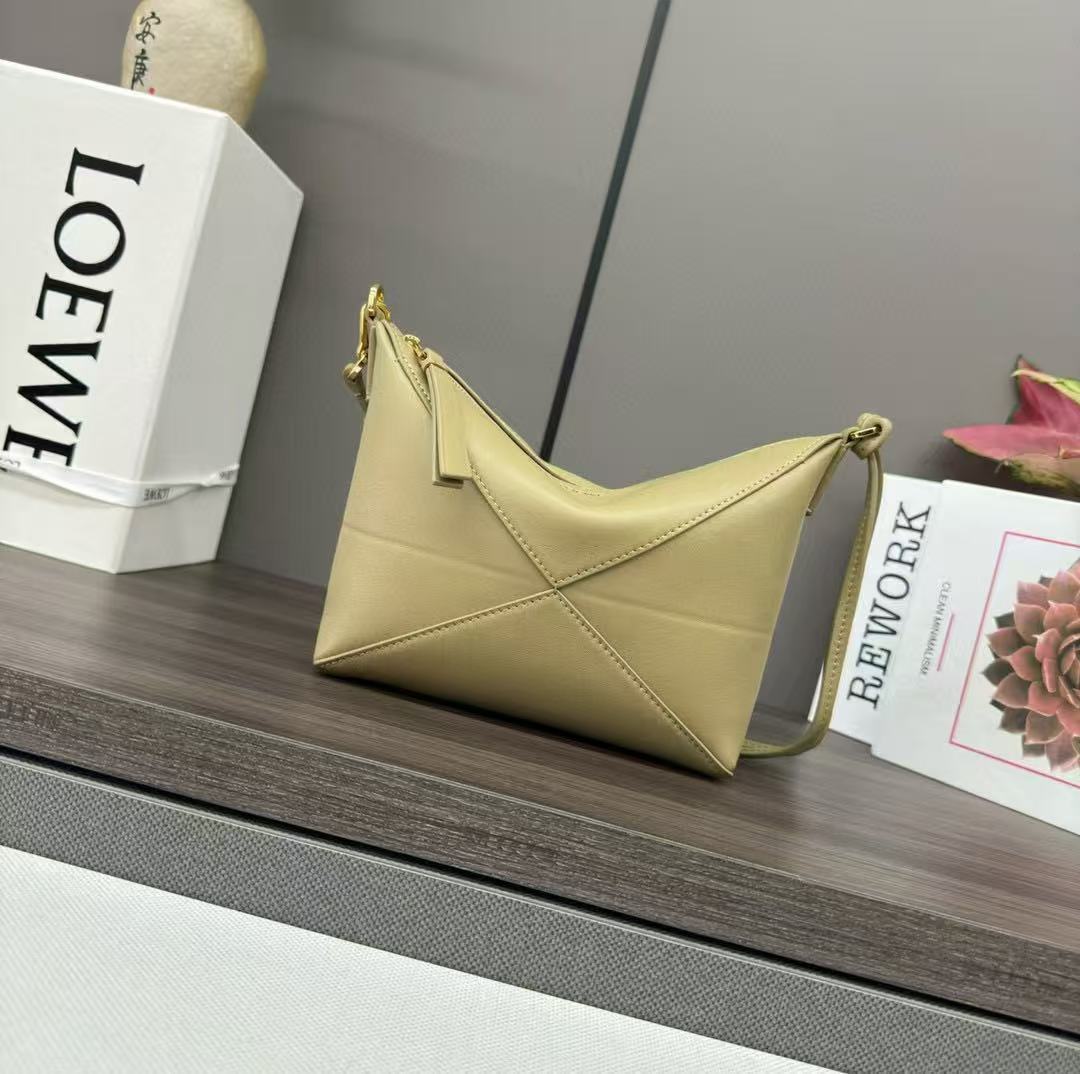 Loewe Puzzle Fold Pouch Light Yellow Nappa Calfskin mysite