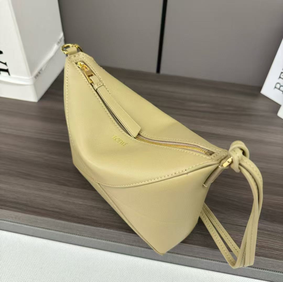 Loewe Puzzle Fold Pouch Light Yellow Nappa Calfskin mysite