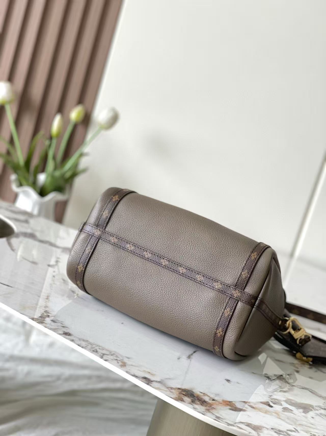 LV Express Bag 26cm Soft Gray Mix Brown Calfskin mysite