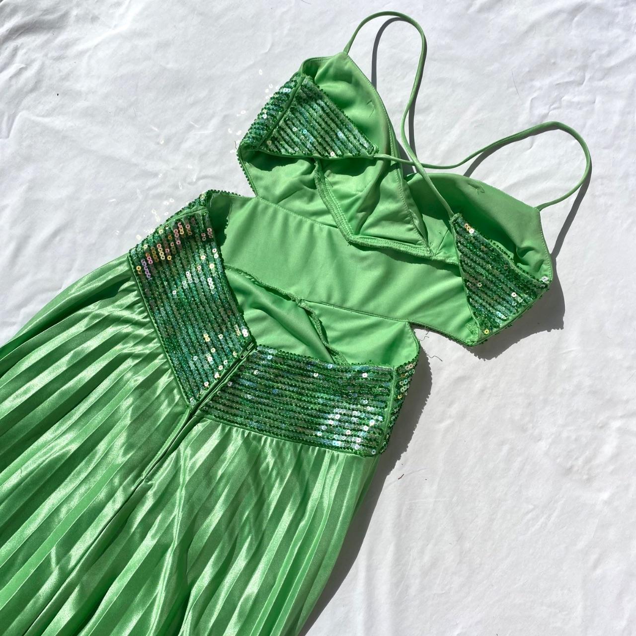 Green Vintage Fashion Playful Deep V Exquisite Beaded Sequin Camisole Long Backless Satin Fairy Ball Gown Prom Dress Evening Gown Birthday Party Dress gh3960s mysite