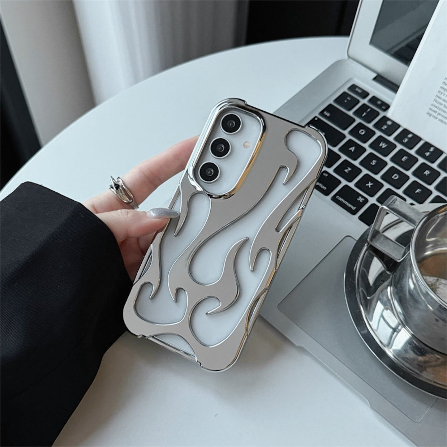 Fire Hollow Case | Samsung mysite