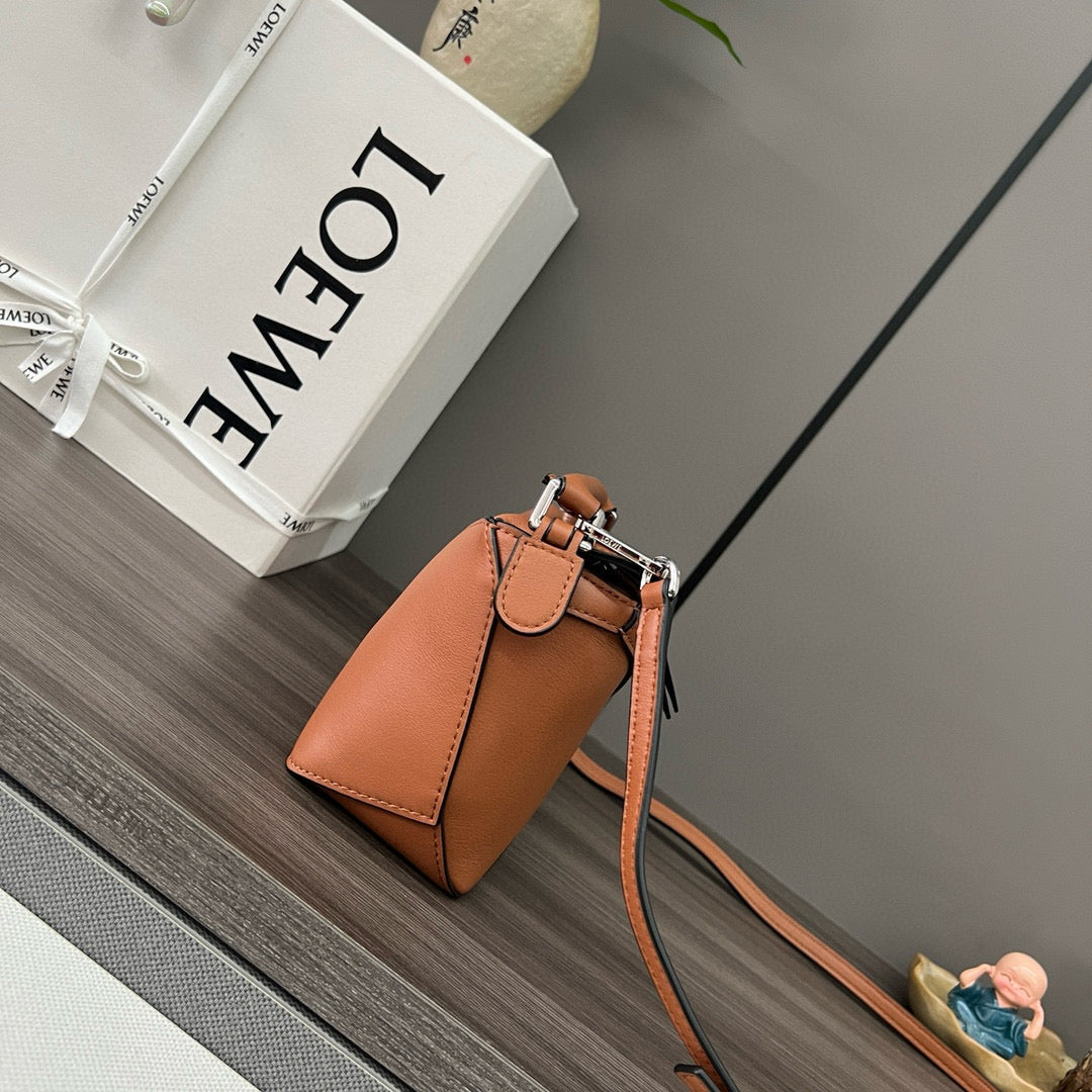 LOE MINI 18 PUZZLE BAG IN GOLD CALFSKIN mysite