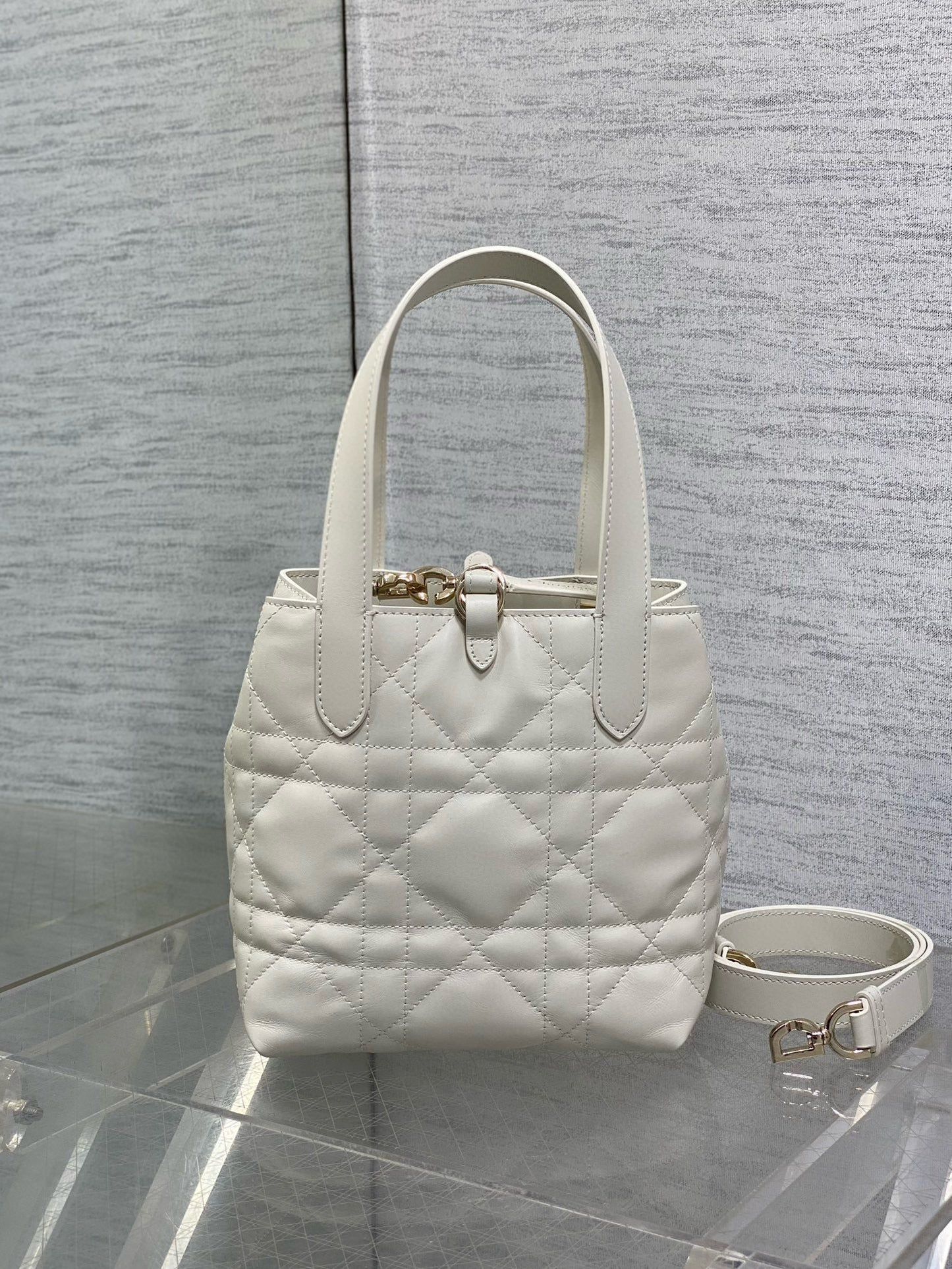CD Small Toujours Vertical 18cm White Calfskin mysite