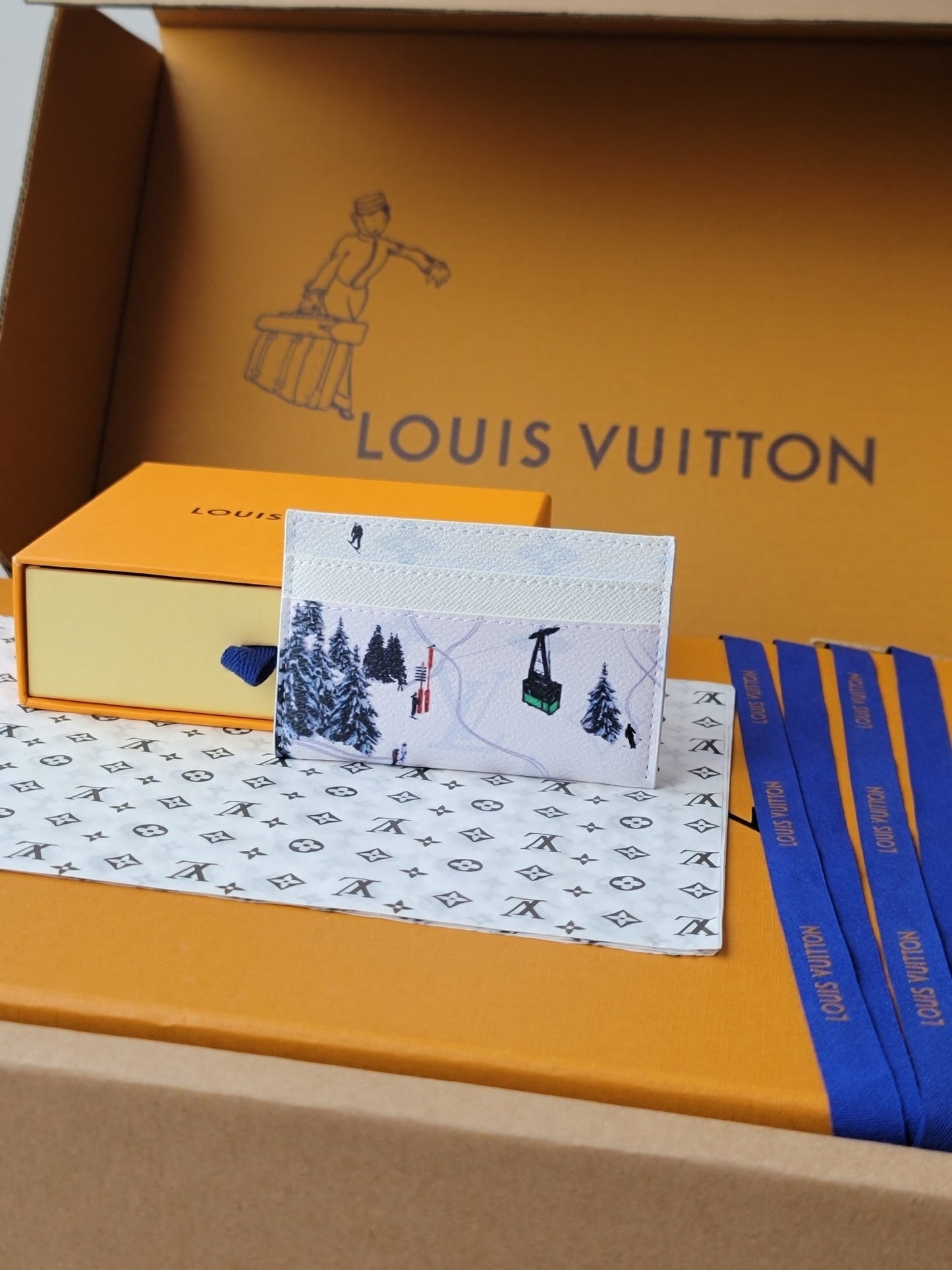 LV Double Card Holder Featuretiny Sport Scenes Printed Cowhide mysite