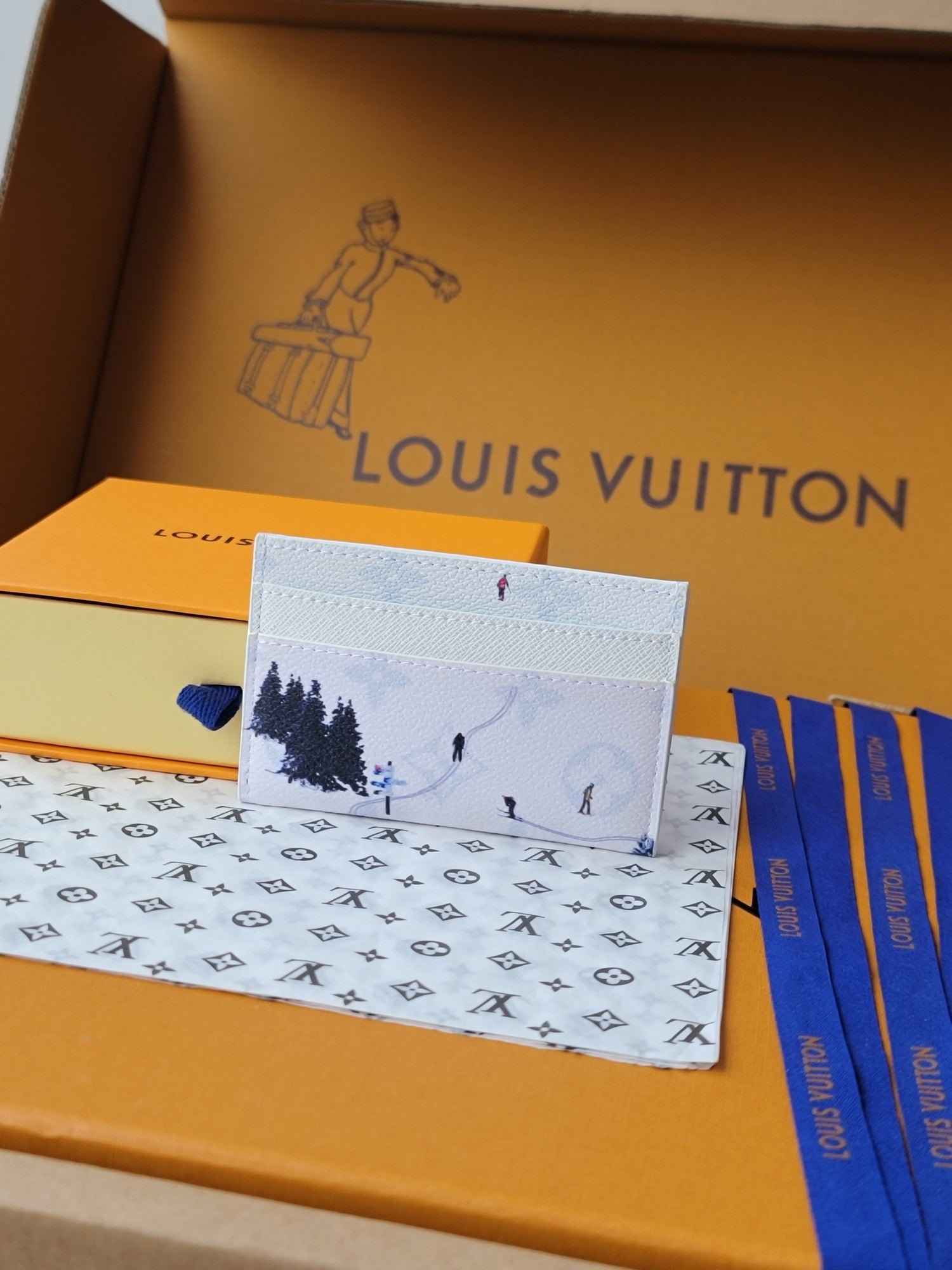 LV Double Card Holder Featuretiny Sport Scenes Printed Cowhide mysite