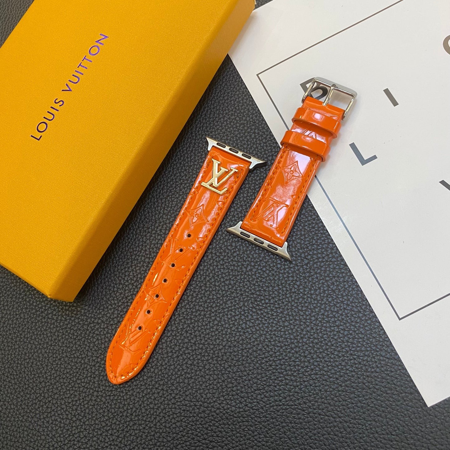GLOSSY LEATHER APPLE WATCH STRAP LUXURY METAL LOGOs-1 mysite