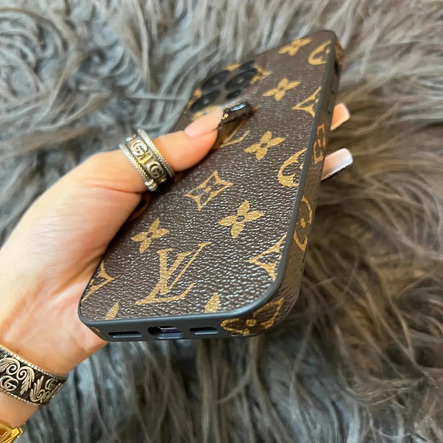 TRADITIONAL LOVE IPHONE CASE WITH CAMERA PROTECTIONs mysite