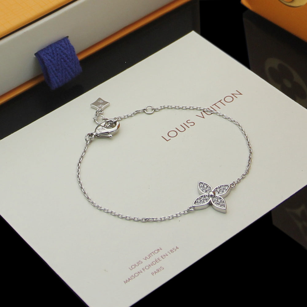 Star Blossom Necklace and Bracelet-s mysite