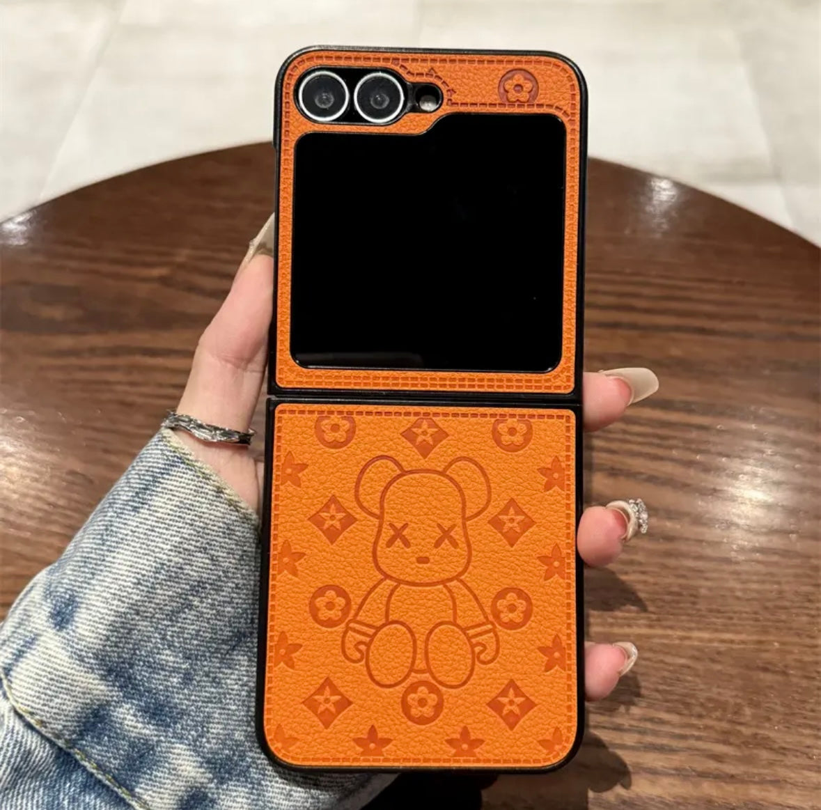 "Samsung Z Flip series leather folding anti-fall mobile phone case, with finger ring buckle design"s mysite