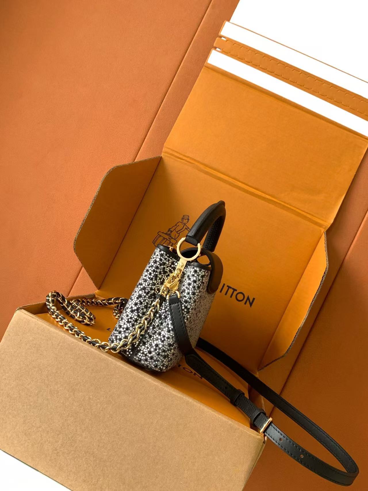 LV 25ss Capucines East-West 22cm Black Rhinestones & Crocodile leather GHW mysite