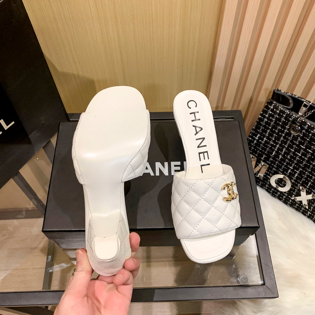 Diamond Leather Triangle Heel Slippers-1 mysite