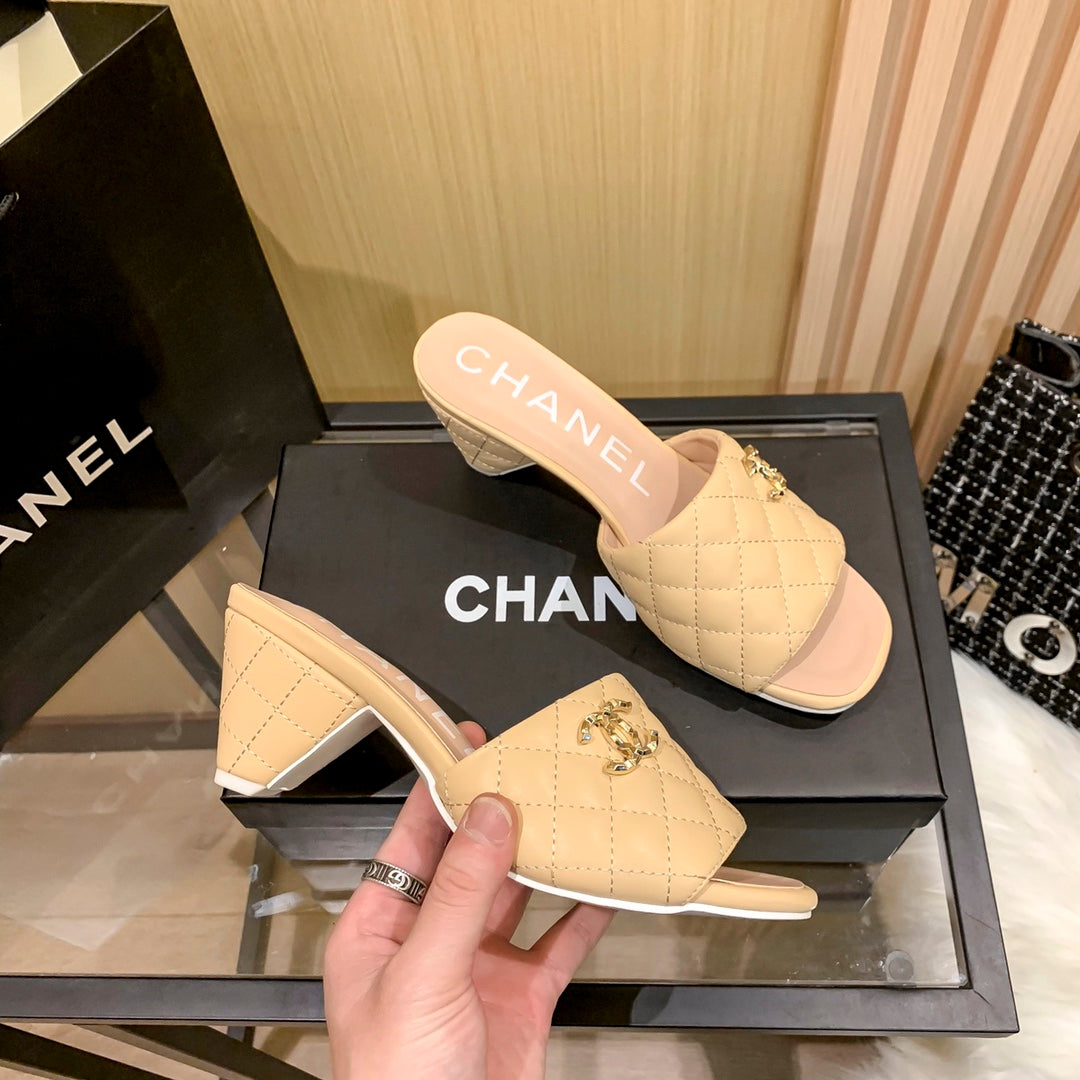 Diamond Leather Triangle Heel Slippers-1 mysite