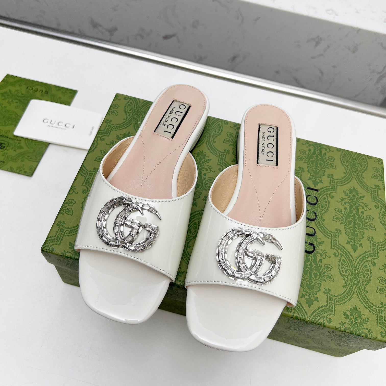 Crys-1tal G Flat Slippers-1 mysite