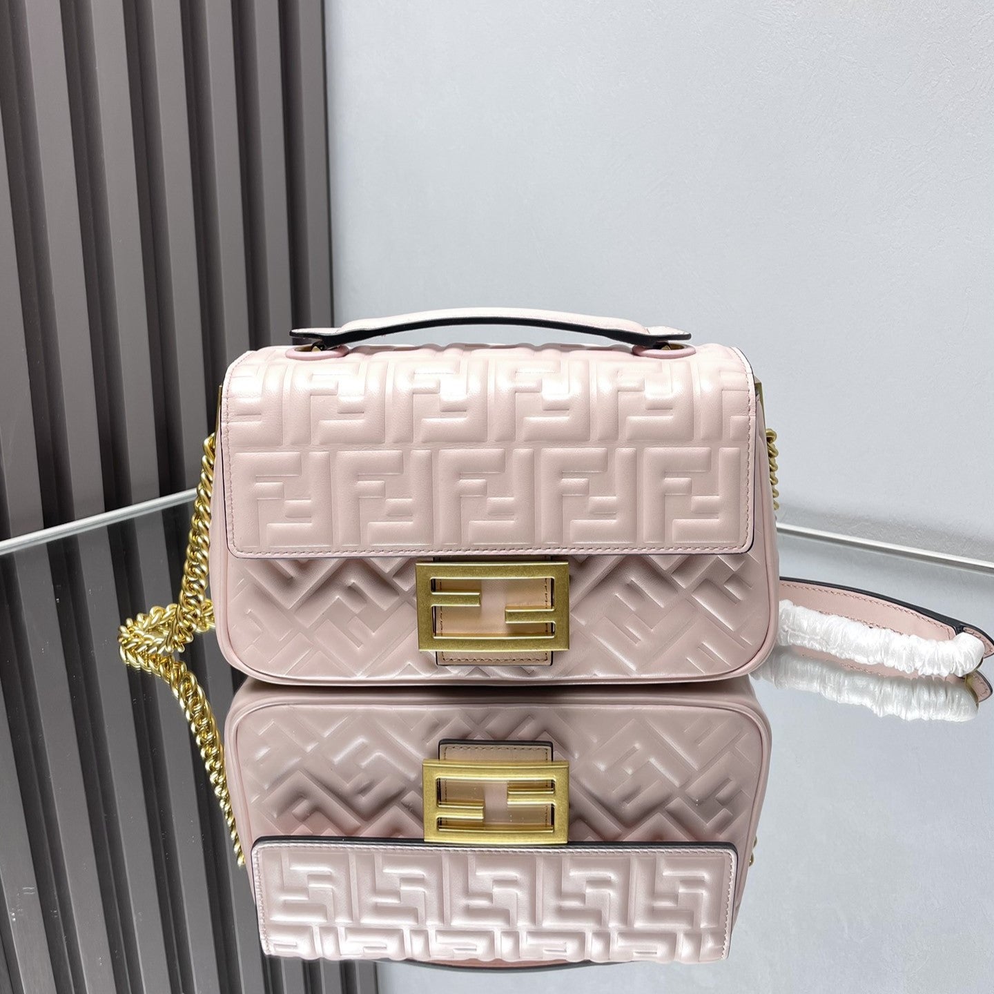 Fend Baguette 24 Bag With FF Motif Pink Leather Ghw mysite