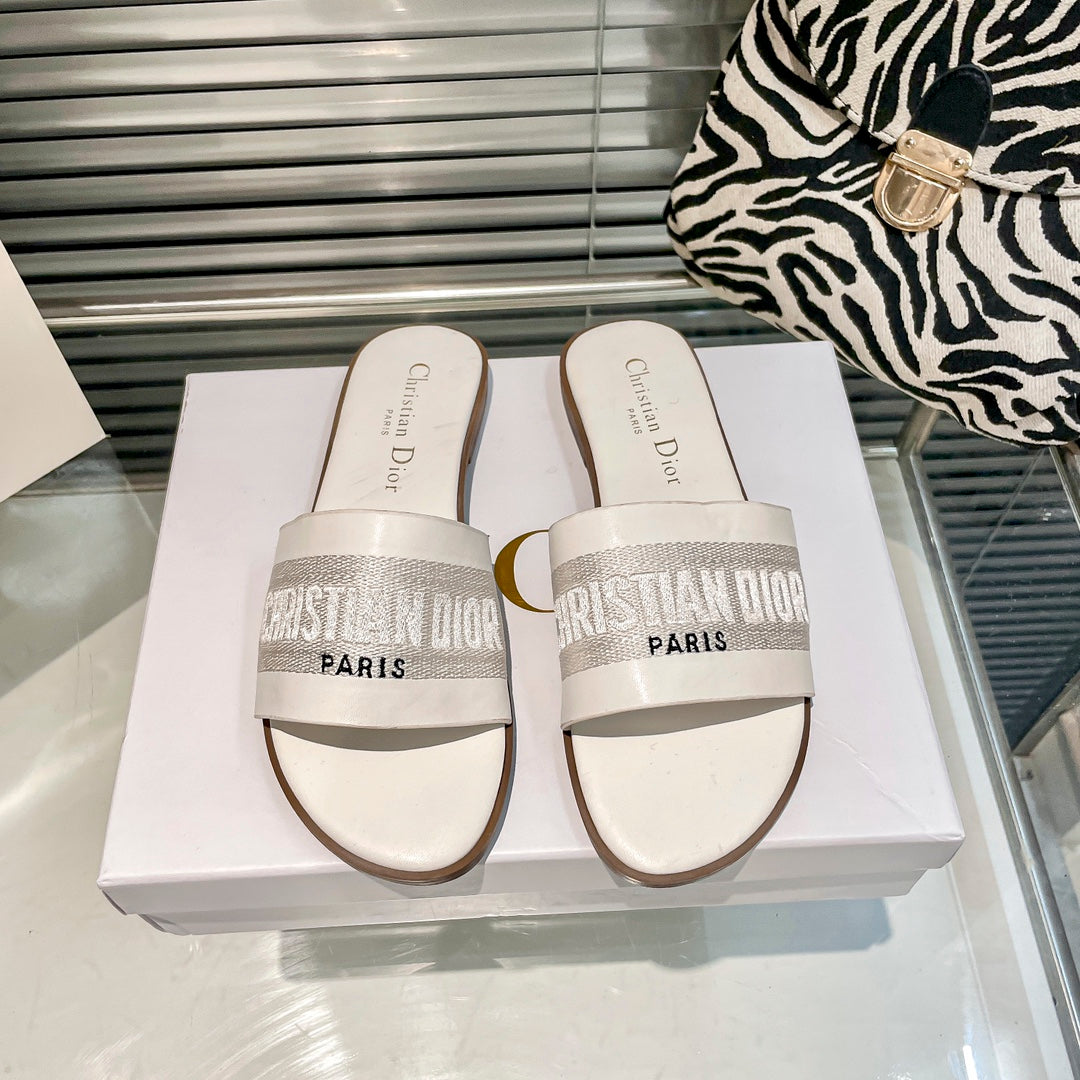 Solid Colors-1 Calfs-1kin and Embroidered Cotton Slippers-1 mysite