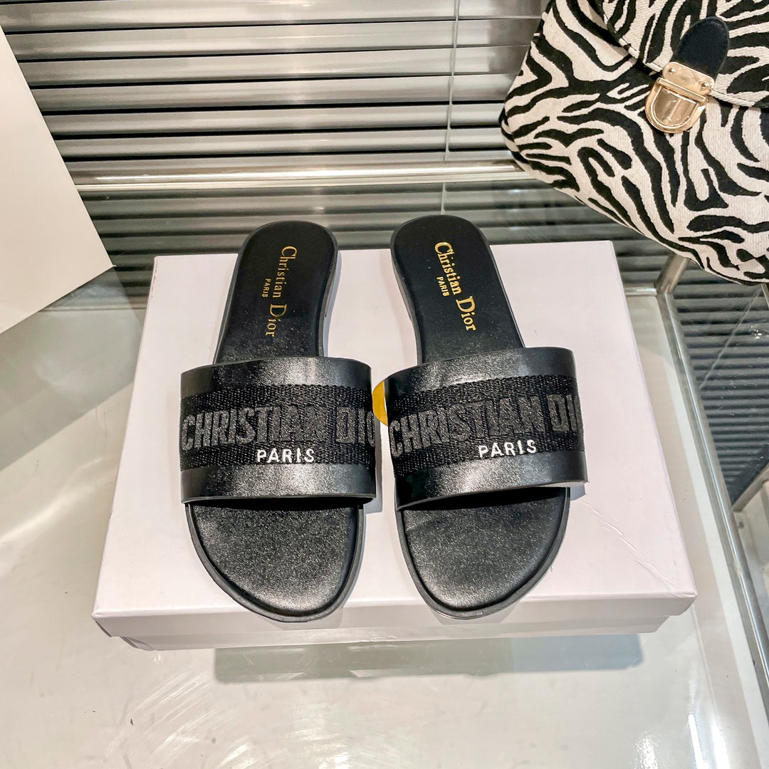 Solid Colors-1 Calfs-1kin and Embroidered Cotton Slippers-1 mysite