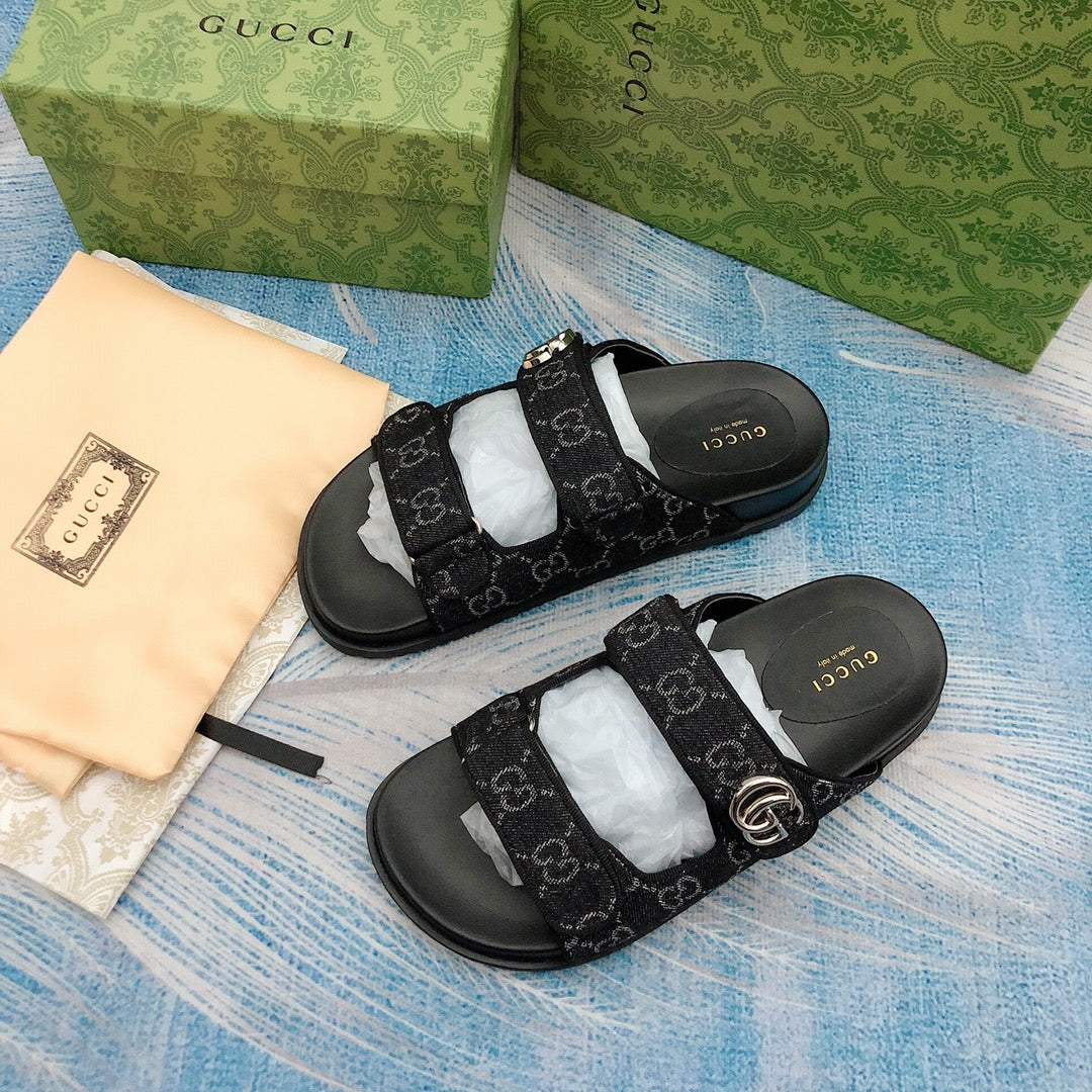 Vintage G Embos-1s-1ed Velcro Sandals-1 mysite