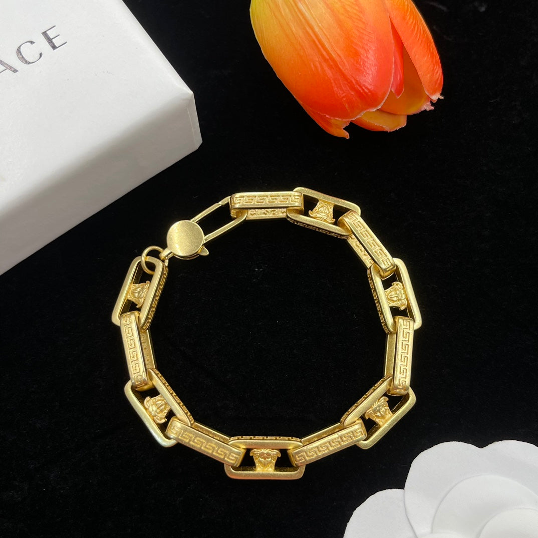 Retro distressed universal bracelet-s mysite