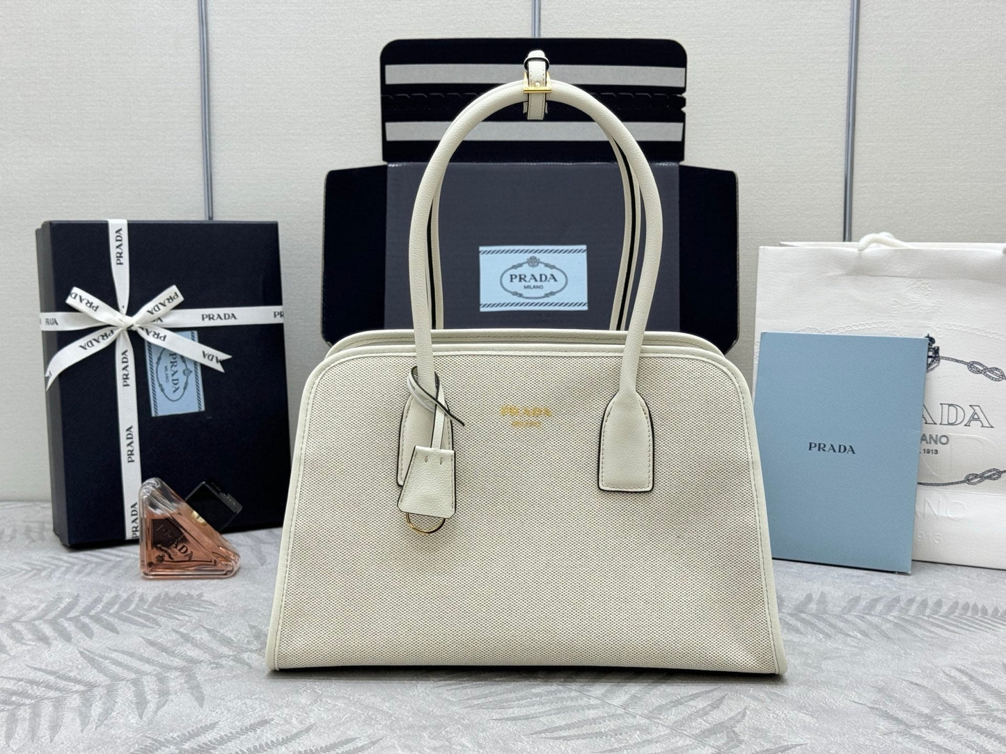 Prada Linen Medium Tote Bag Soft Grain Leather & Canvas mysite