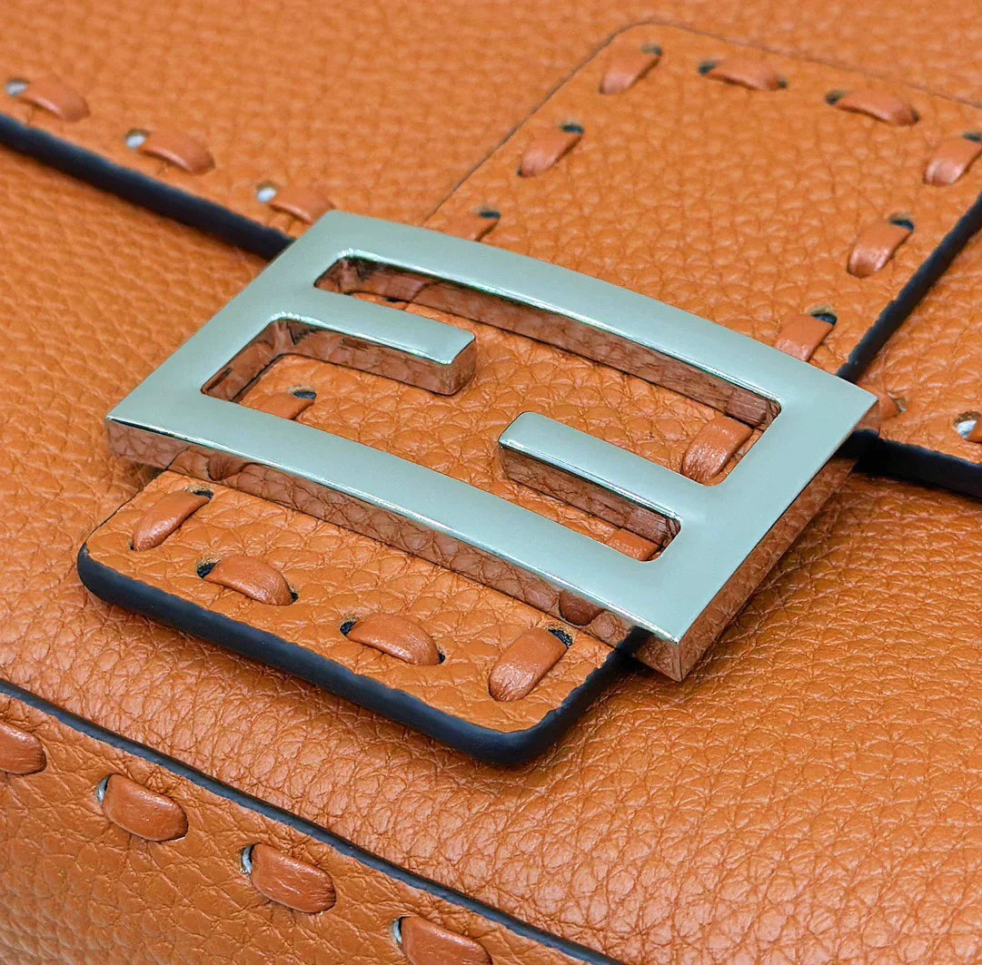 BAGUETTE 27CM TAN CALFSKIN SILVER HARDWARE mysite