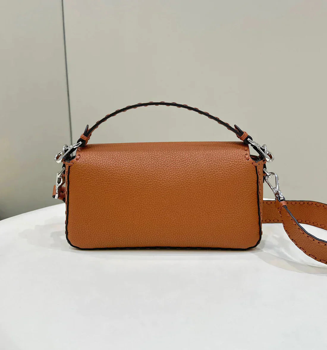 BAGUETTE 27CM TAN CALFSKIN SILVER HARDWARE mysite