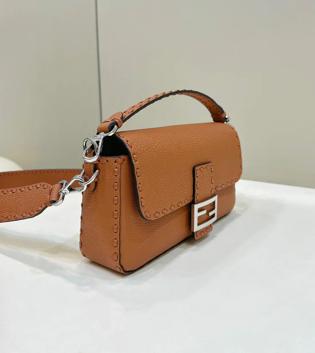 BAGUETTE 27CM BROWN CALFSKIN SILVER HARDWARE mysite