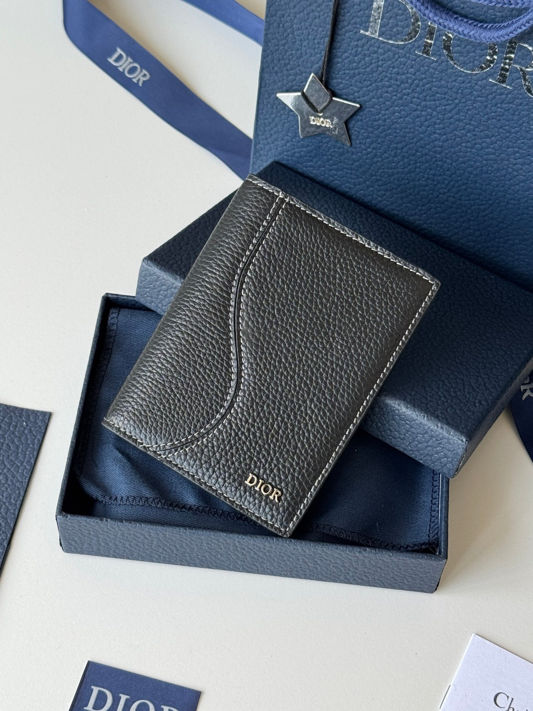 CD Saddle Passport Black Cowhide mysite