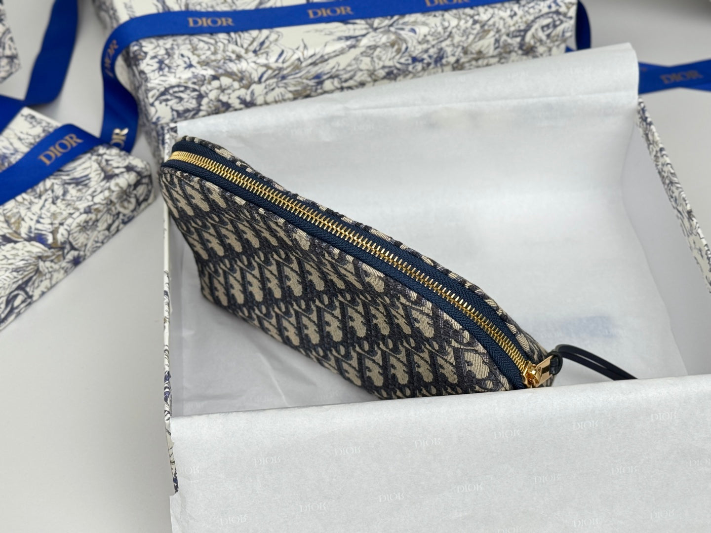 CD Oblique Beauty Case 24cm Blue Jacquard mysite